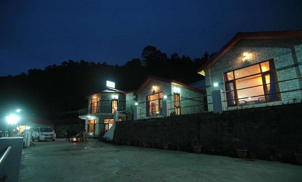 Village Live In Resort Chail Dış mekan fotoğraf